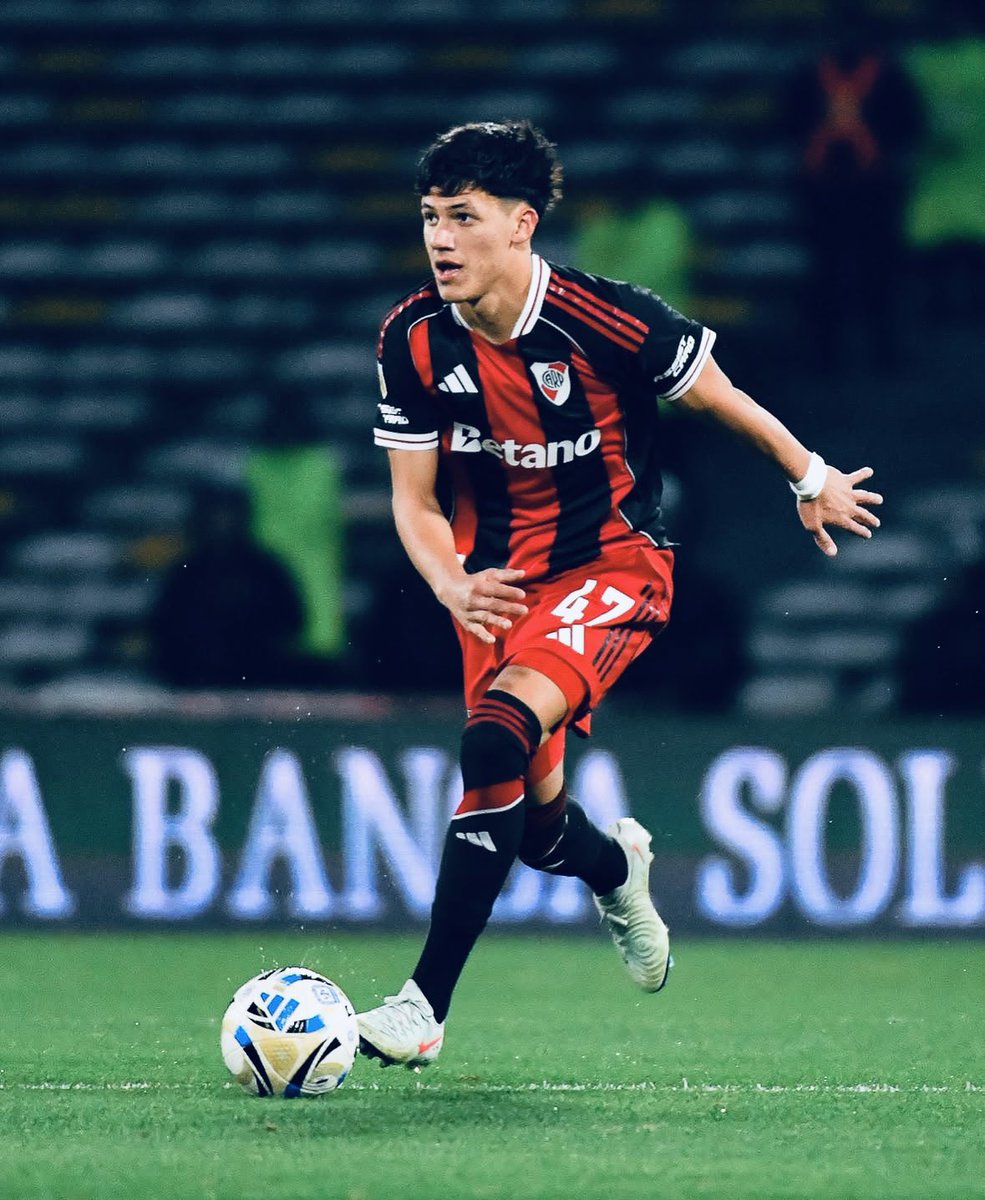 InfoGallardista's tweet photo. Exequiel Palacios 2018 👏👏 https://t.co/yNIeled23K