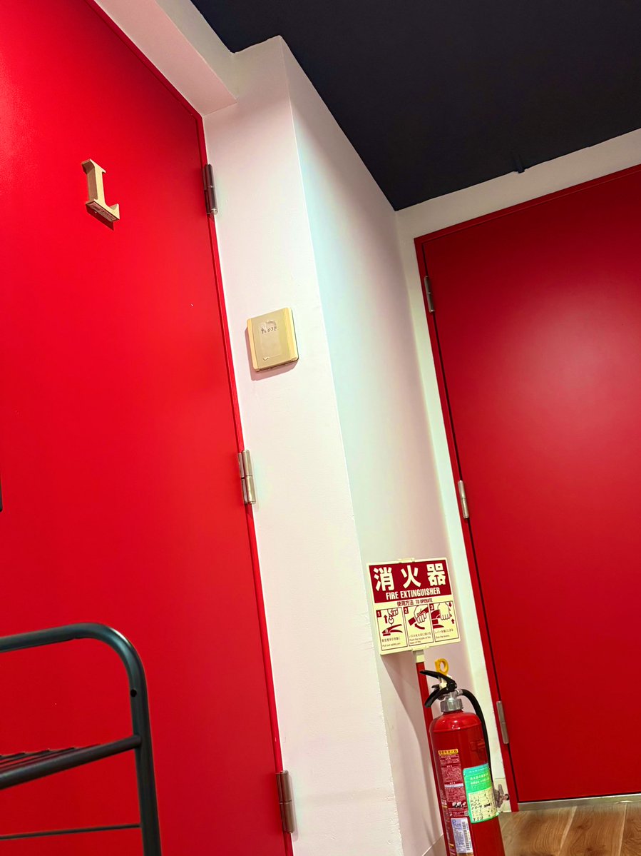 realakibastudio's tweet image. 本日もオープンいたしました！
当スタジオは一般のお客様のレンタル利用も受け付けておりますので、是非多用途でのご利用お待ちしております✨️

⬇️ご予約はこちらから⬇️
realakibastudio.com

#RAS秋葉原 
#神保町 
#ダンススタジオ