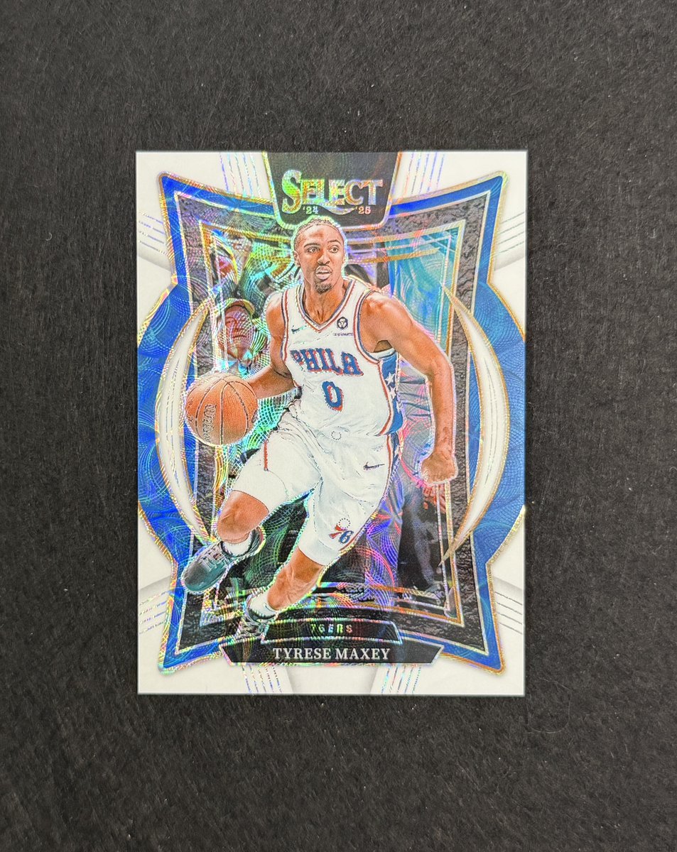 paullydoughnuts's tweet image. MAXIMUM Maxey

$30 MAX LOT /35 &amp;amp; /149

#gettostackin