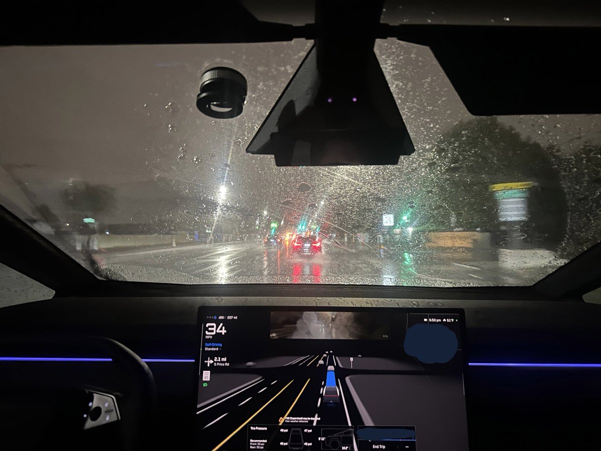 FSD is a gangster in Cybertruck 
Rain and hail are no match!