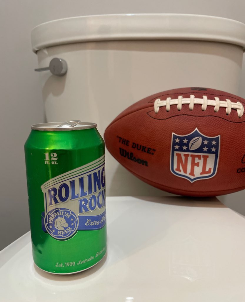 toiletdustsui's tweet image. It’s National Toilet Day 🚽🎉 

Guess total score of Bills v Texans game before kickoff 🏈 

Closest without going over wins 🏆 

🏴‍☠️🚽 1 @BoredToiletClub NFT 
💰🚽  500k $TOILET @toiletdustsui 

Drop your guesses 👇