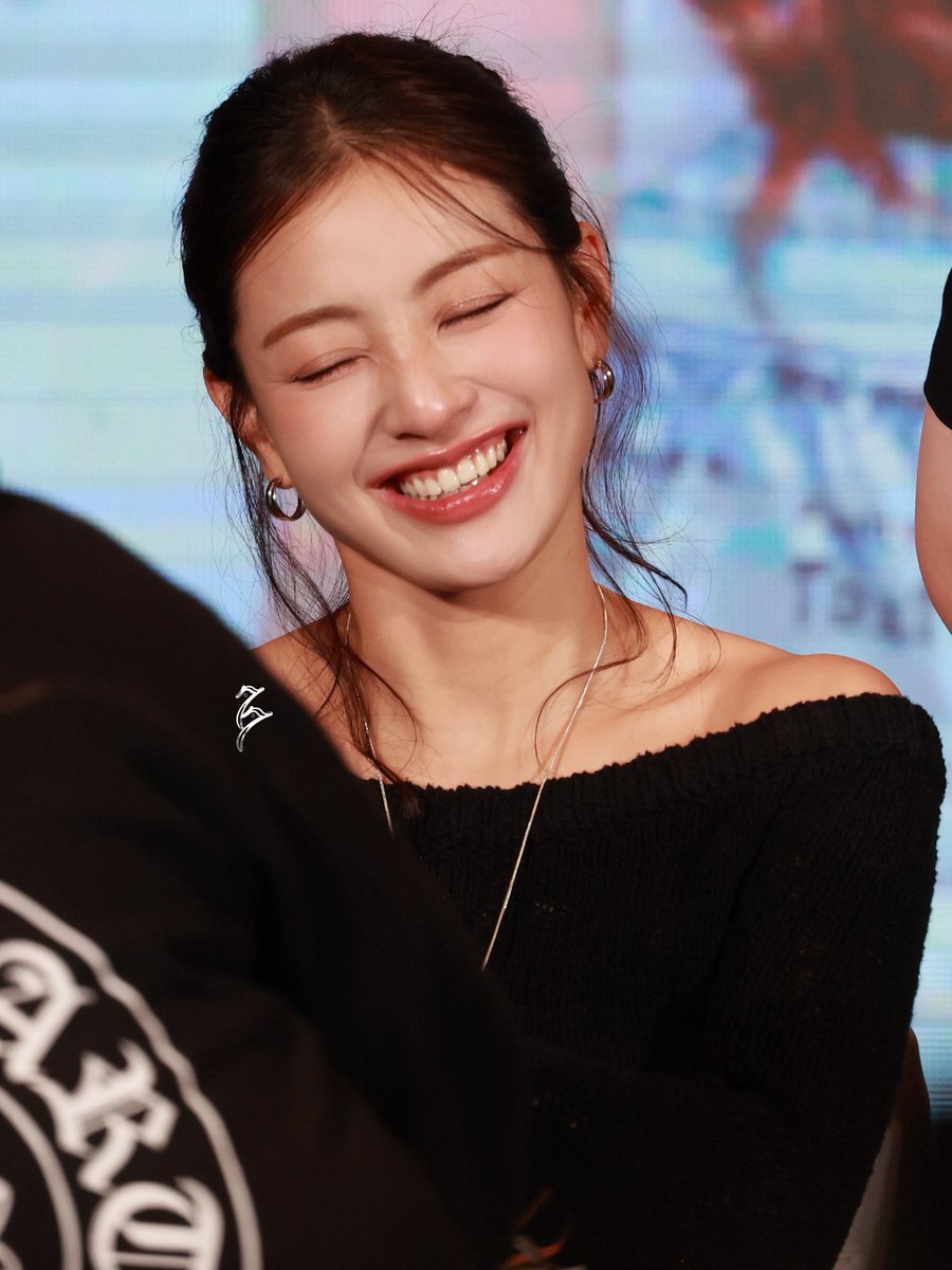 251115 #TWICE #트와이스 #トゥワイス #지효 #JIHYO #ジヒョ