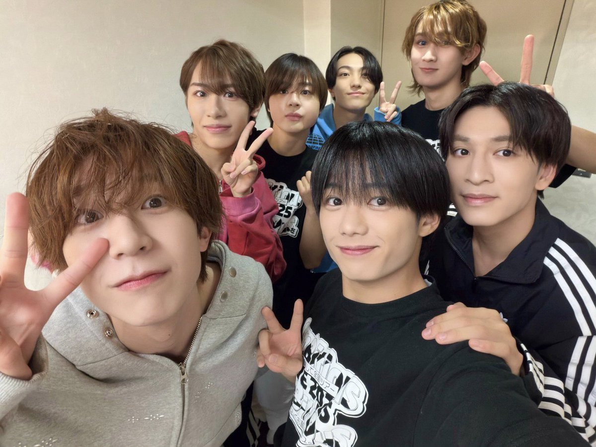 inosatu07's tweet image. AmBitious福岡公演行く方楽しみましょうね！
私は夜公演見ます
行く方いたら会いませんか
もう着いてますぜひ仲良くしてください
永岡蓮王担です
 #Ambitious担と繋がりたい