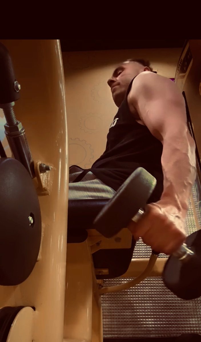 Arm day tonight.😌