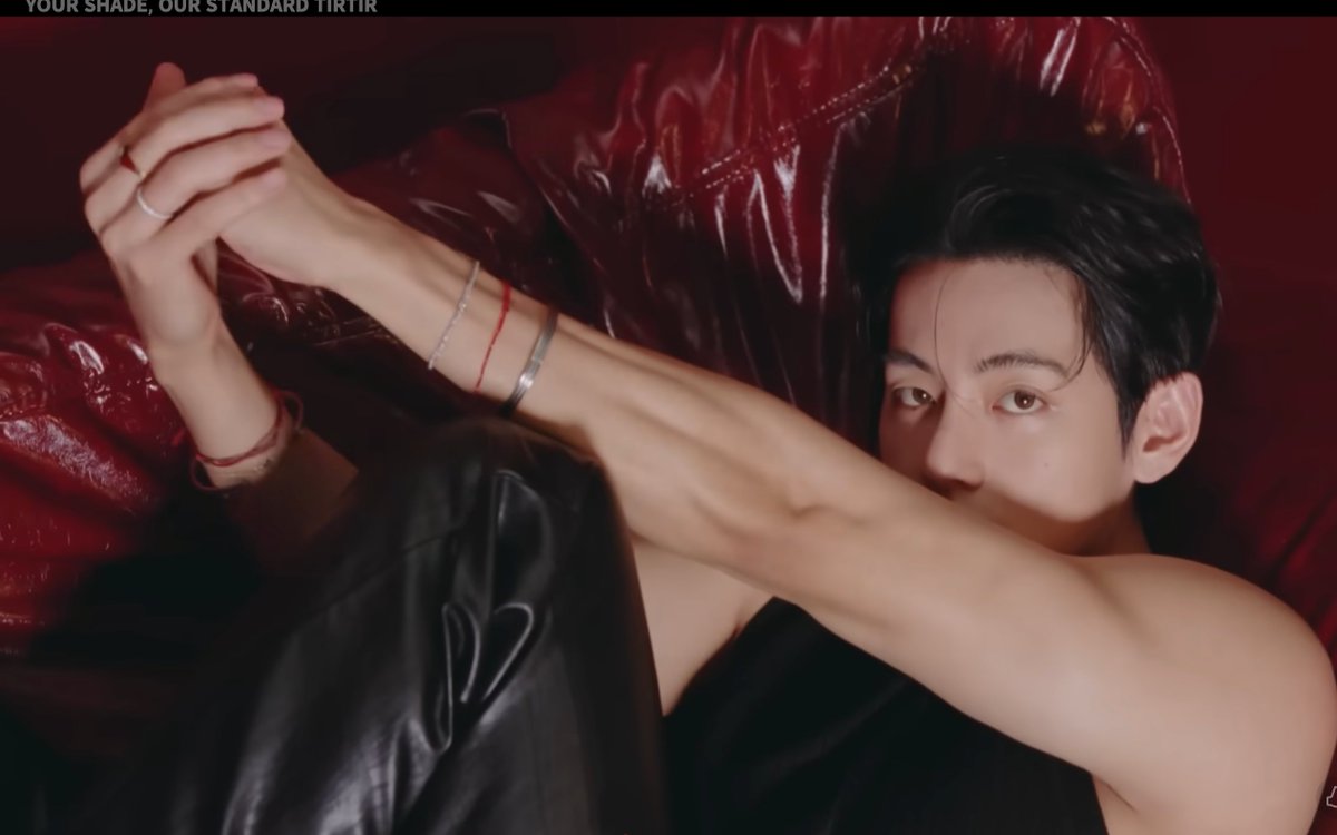 ccnmade's tweet image. #BTS #V #김태형 님께서 
최창남메이드 제품을 착용해주셨습니다  

착용 제품: 
Always Silver Dragon - Red  ✨55,000
Harmony Ⅰ - Red 🌟180,000

ccnmade.co.kr/goods/goods_vi…

#최창남메이드 #뷔 #방탄소년단뷔 #뷔팔찌 #태형팔찌 #ccnmade