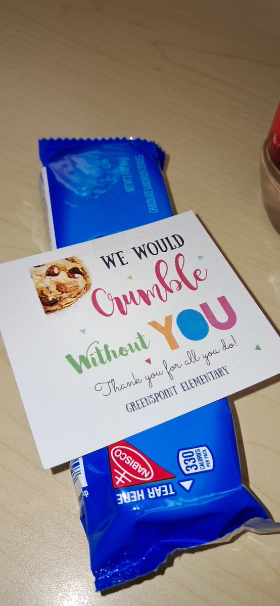 McWisdom4Edu's tweet image. On the count of 3, say it with me: Awwww ☺️ Thanks @GreensptES_AISD for the Owl-Some Treat! All staff members received one today. Also heartwarming to see post it notes of staff thanking each other at the Poppin Post It Tuesday. #WeekofThanks #AdultSEL #GoodVibesOnly #AldineStory