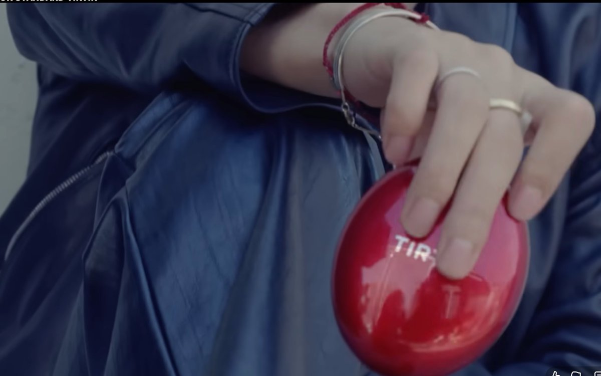 ccnmade's tweet image. #BTS #V #김태형 님께서 
최창남메이드 제품을 착용해주셨습니다  

착용 제품: 
Always Silver Dragon - Red  ✨55,000
Harmony Ⅰ - Red 🌟180,000

ccnmade.co.kr/goods/goods_vi…

#최창남메이드 #뷔 #방탄소년단뷔 #뷔팔찌 #태형팔찌 #ccnmade