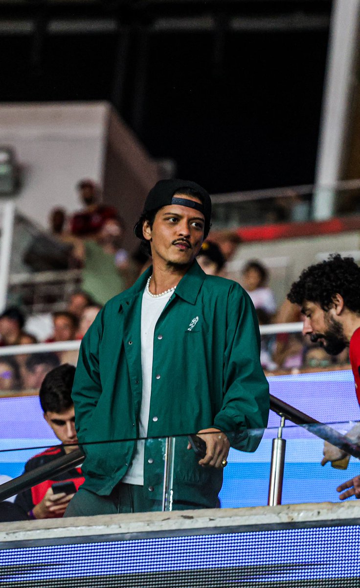 nevesmarcello's tweet image. Fluminense 🤝🏿 Astros da música pop

- Bruno Mars no Maracanã: Fluminense 2 x 0 Flamengo (2024)

- Ed Sheeran no Maracanã: Fluminense 1 x 0 Atlético-MG (2024)

- Dua Lipa no Maracanã: Fluminense 2 x 1 Flamengo (2025)

#geflu