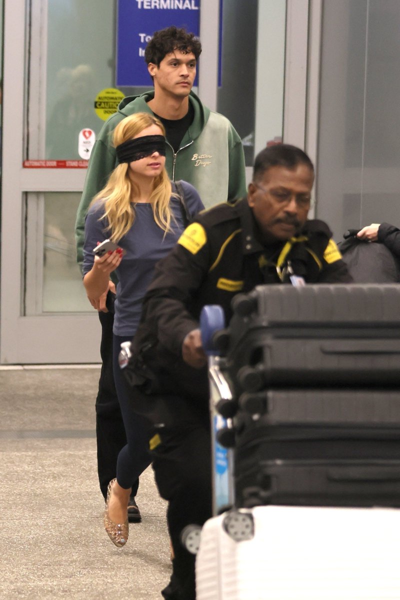 metgalacrave's tweet image. Addison Rae and Addison Owen in Los Angeles.