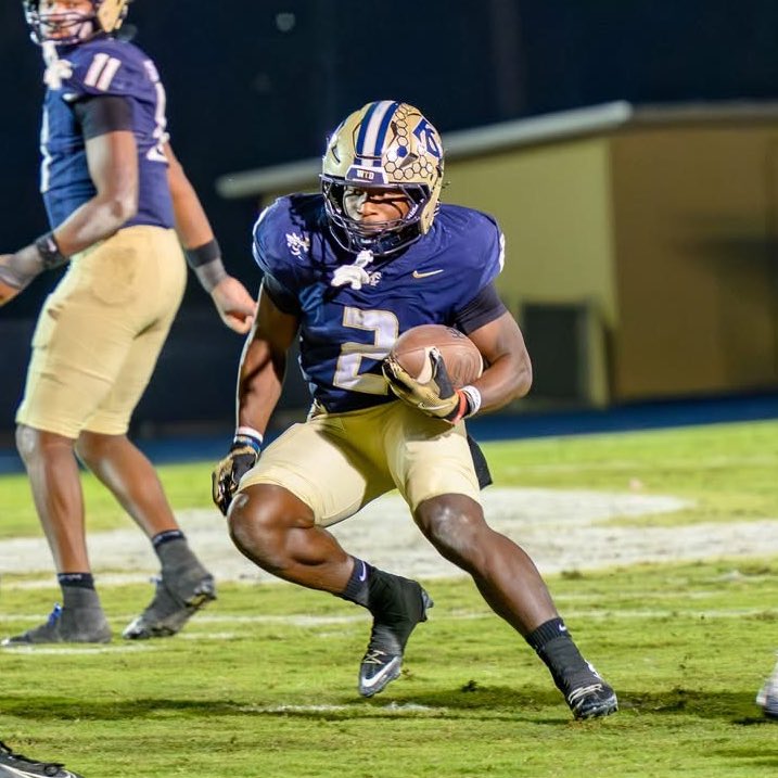 133 Carries
1339 rushing yards 
10.07 yards per carry
18 Rushing Touchdowns 

17 catches
353 receiving yards 
7 receiving touchdowns

hudl.com/v/2SZjFq