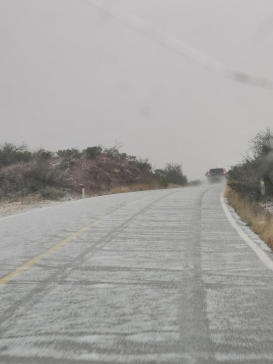 ❄️ ALERTA CARRETERA ❄️ 
Reporta <a href="/cepcsonora/">Protección Civil Sonora</a> caída de nieve en el tramo Agua Prieta-Esqueda. 
¡Conducir con precaución!

 #AlertaCarretera #Nieve #AguaPrieta #Esqueda