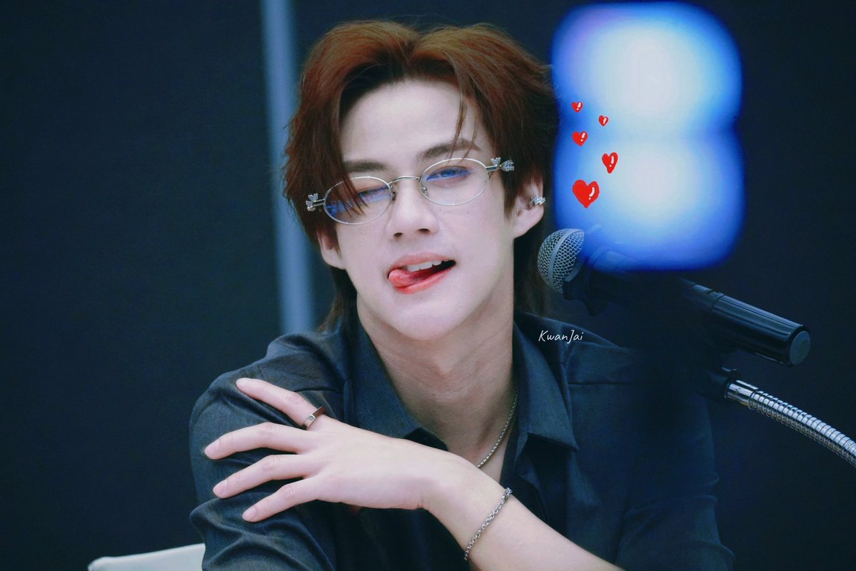 2011 Forever by Your Side Oat

#กำลังใจของภสก
#Oatpasakorn
<a href="/oat_psk/">Oatpasakorn</a> 
ฮัลโหลๆพี่กระต่ายตื่นมารับลมหนาวของวันนี้รึยังน้าาา
คนขี้ร้อนน่าจะถูกใจอากาศเย็นแบบนี้น่าดู🤗🤗🤗🤗

วันนี้ทำงานหรือพักผ่อนก็ขอให้เจอแต่ความใจฟูดีดีในทุกความหมายนะคะ
I love you คับพี่คนน่ารัก🫶🐰🩷