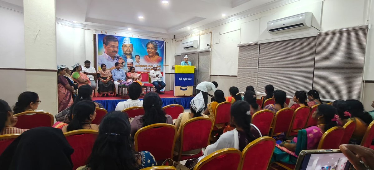 PankajSinghAAP's tweet image. Yesterday, the women’s team organised a wonderful event in Tamil Nadu on the issue of women’s safety, in the presence of the Chairperson of the State Women’s Commission.
After the program, renowned women lawyer, women doctor, and women teacher, among others, joined the Aam Aadmi…