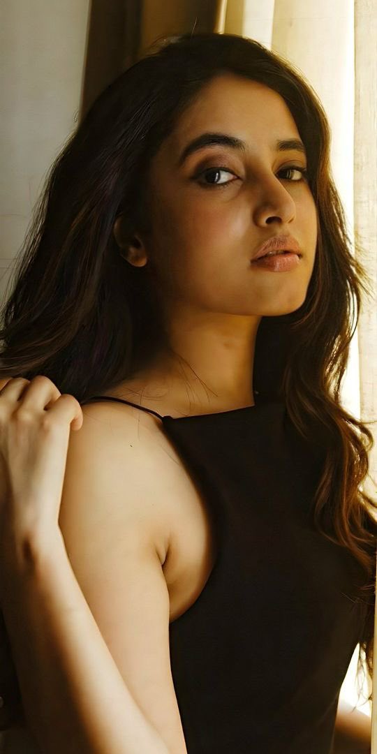 You_We_12's tweet image. HBD Face Beauty @priyankaamohan 🩷💙🩵❤️🧡💜💛💜🩶💚🧡❤️💛💙💚🖤

#PriyankaMohan #PAM 
#PriyankaArulMohan #Ak64 
#HBDPriyankaMohan 
#HappyBirthdayPriyankaMohan