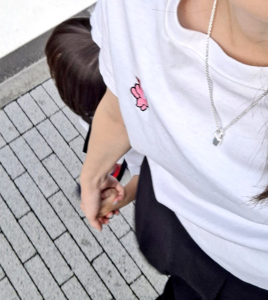 AsattemoFelix's tweet photo. 世界子どもの日
 #世界子供の日
 #UNICEF
 #LouisVuitton 
 #Felix
 #makeapromise https://t.co/XfTYWm5qpW