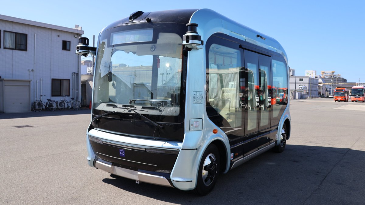 iyotetsu2017's tweet image. いよ子です。 
伊予鉄バスは、来年1月から松山中心部で運転席無しの自動運転バスがスタート。 
車両は、日産自動車が出資する中国の自動運転技術スタートアップ、WeRide。 
自動運転システムは、ソフトバンク子会社のBoldly。