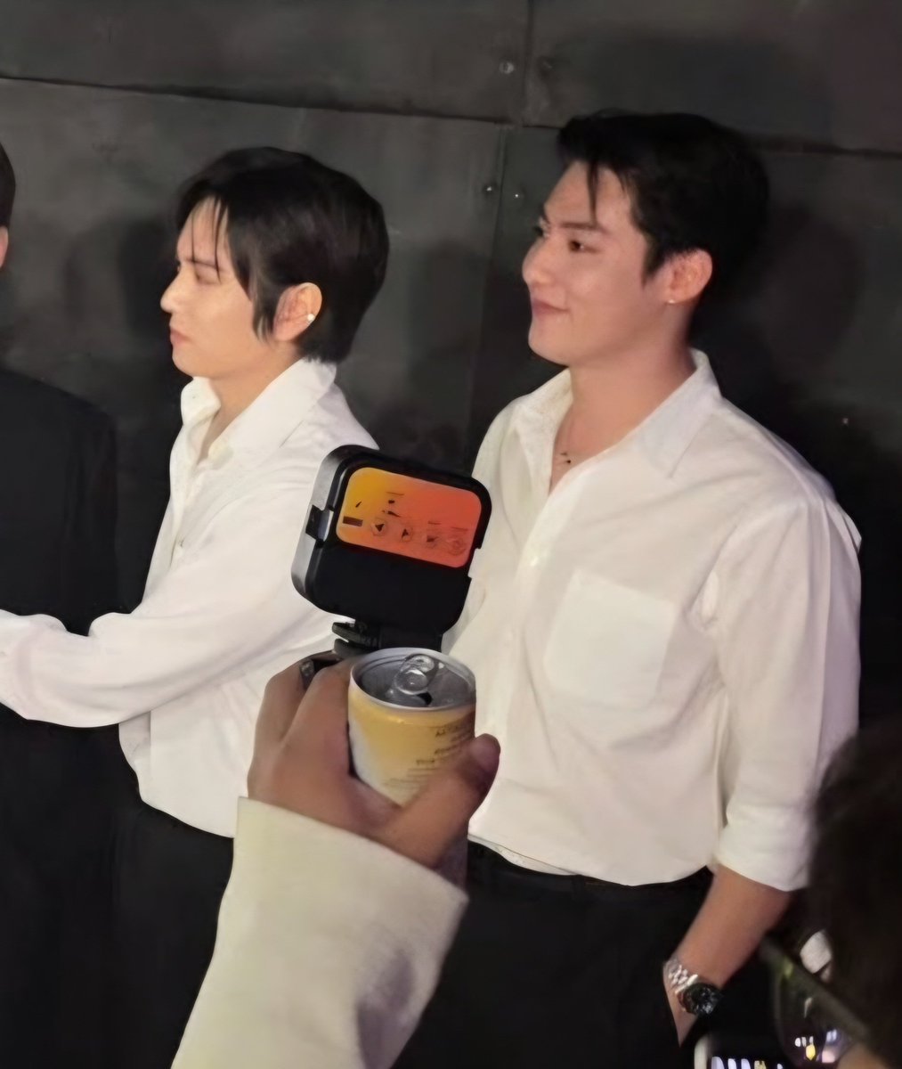 thinzar1398748's tweet image. handsome couple🐰⚡😘
love you so much🐰⚡😘
#Sailubpon
@spy_hemmawich @T_Aiemkumchai 
#PonThanapon #SpySailub 
#winwind