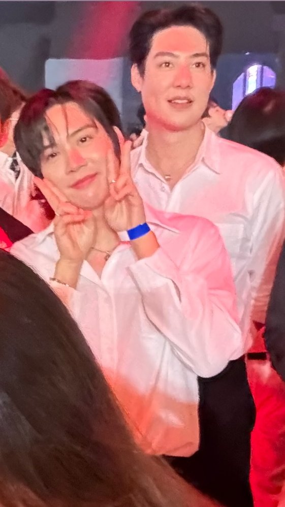 thinzar1398748's tweet image. handsome couple🐰⚡😘
love you so much🐰⚡😘
#Sailubpon
@spy_hemmawich @T_Aiemkumchai 
#PonThanapon #SpySailub 
#winwind