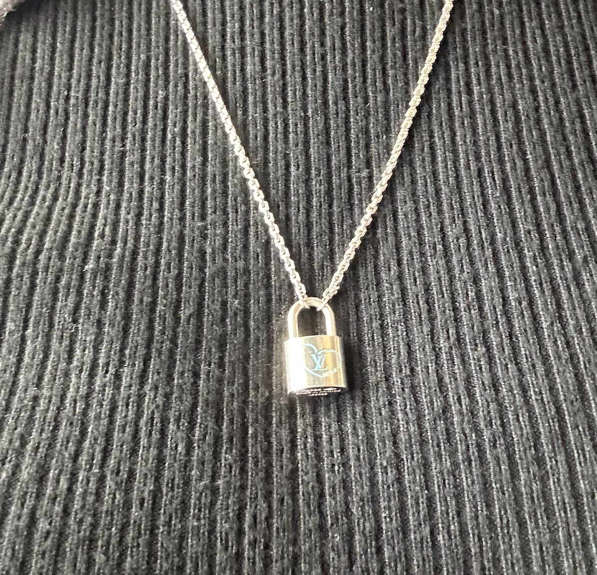 FELIX_s_ERICA's tweet image. 오늘두 하구가🩵
용복이랑 같은마음🤍 
이 세상의 모든 아이들이 행복할 그날을 그리며🩷
유니세프에 소액기부해써용🩶

#MakeaPromise