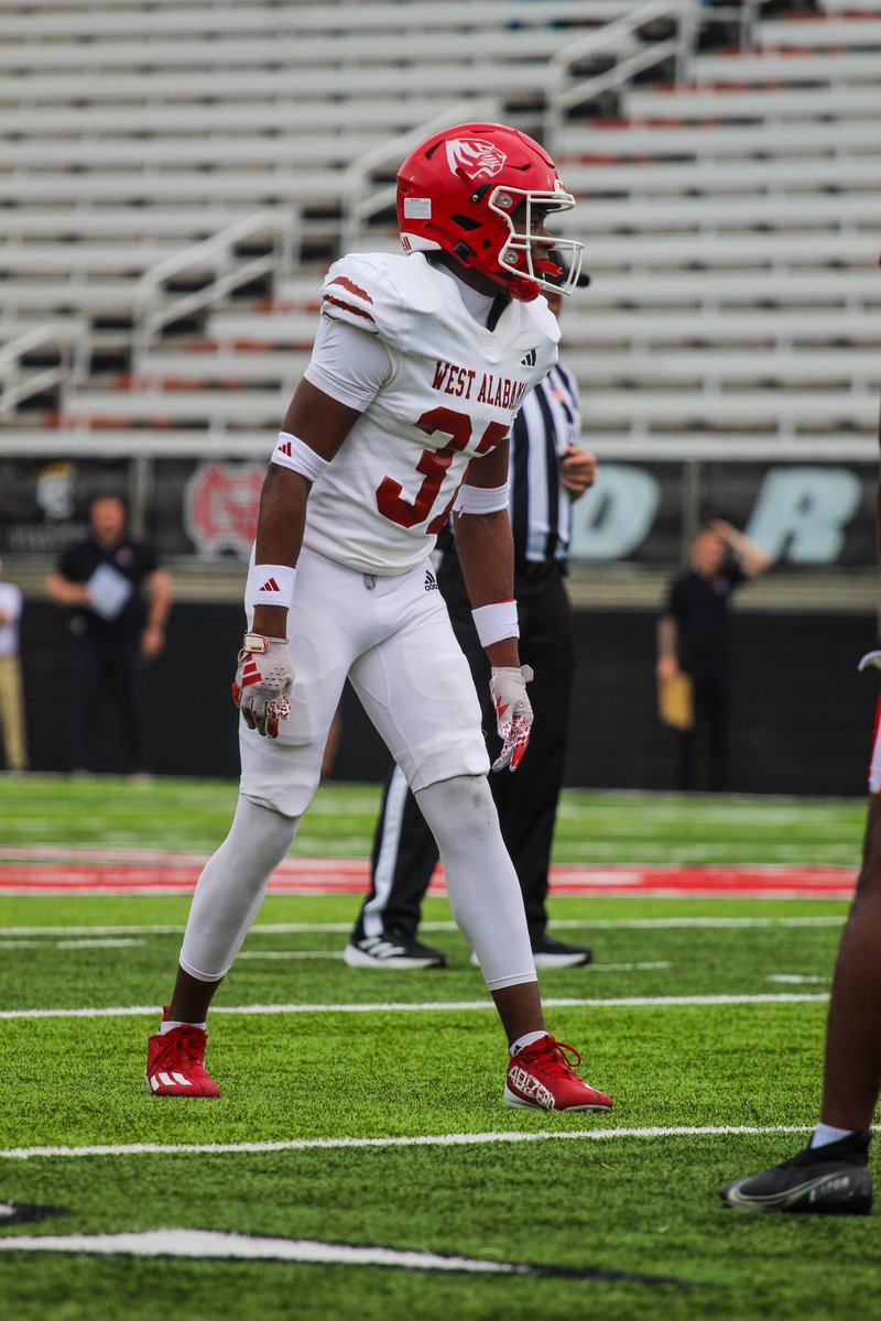 uwa_football's tweet image. ICYMI: Along with our 13 All-GSC selections, Chrissean Jones was named the GSC Defensive Freshman of the Year! 🏆

📰: uwaathletics.com/news/2025/11/1…