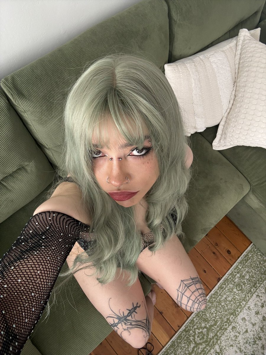 green green everything greeeen 💚
