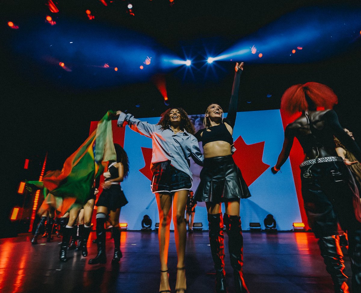 NowUnitedMusic's tweet image. Obrigado, Rio de Janeiro! ✨ It was such an amazing night full of love, specially with the visit of our Brazilian girl @anygabrielly 🥹 We will remember this FOREVER 💕