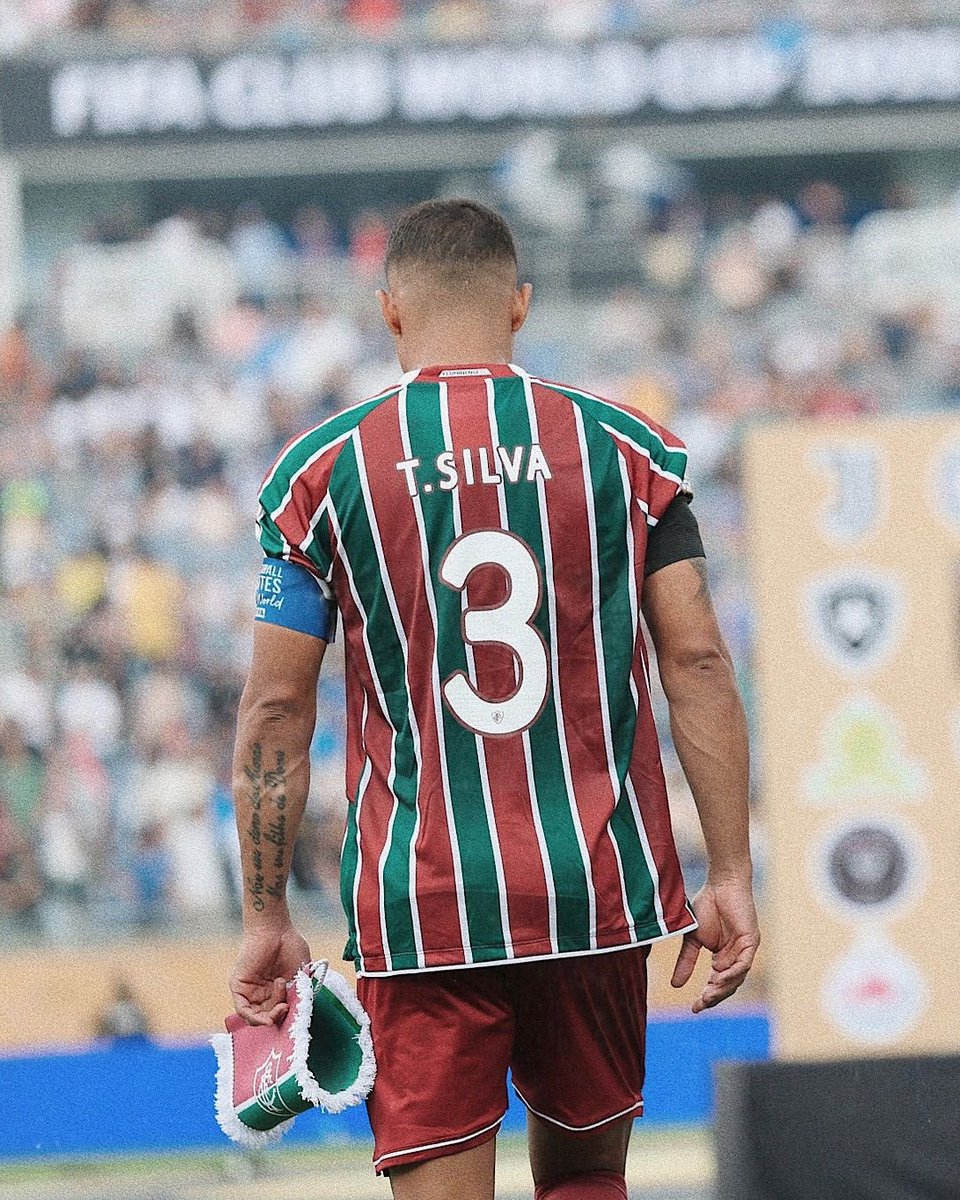 Xeremmemes's tweet image. A justiça perdoa
O Thiago Silva não.