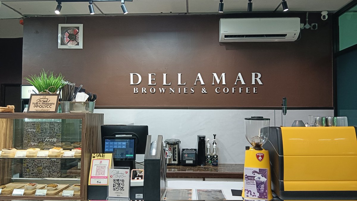 apbm_batugajah's tweet image. 🎉 LAWATAN USAHAWAN BELIA NIAGA APBM BATU GAJAH 2025

📅 17 November 2025
📍 Ipoh, Perak

Lawatan ke Syarikat AqilImanLegacy milik En. Aqil Muhaimin bertempat di Poly Biz Mall, Politeknik Ungku Omar, Jalan Raja Musa Mahadi, 31400 Ipoh.