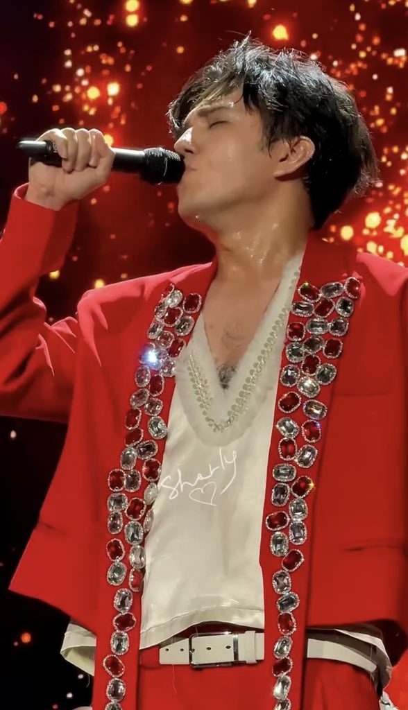 IrinaIris73's tweet photo. @DDears00 Фантастическая красота 😍 
PYRAMIDS ECHO FESTIVAL
Extraordinary Voice 
#DimashQudaibergen https://t.co/yhvZGKIUMo