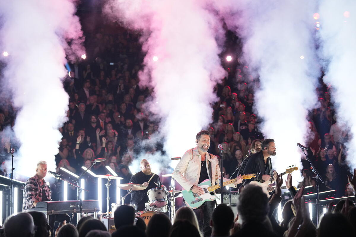 CountryMusic's tweet image. it&apos;s time for a walk down memory lane 🤩

#CMAawards