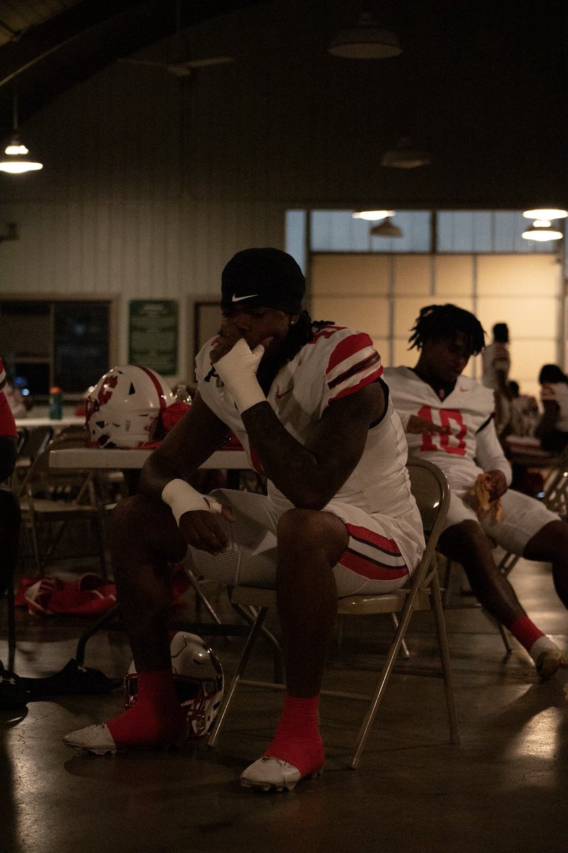 6’6 250 DE/4i, 85 INCH WINGSPAN ‼️

 #7 RANKED COFFEYVILLE COMMUNITY COLLEGE 🏈

JUCO FILM ⬇️
hudl.com/v/2T1Xw6

D1 Offers ✅

3 Years Of Eligibility