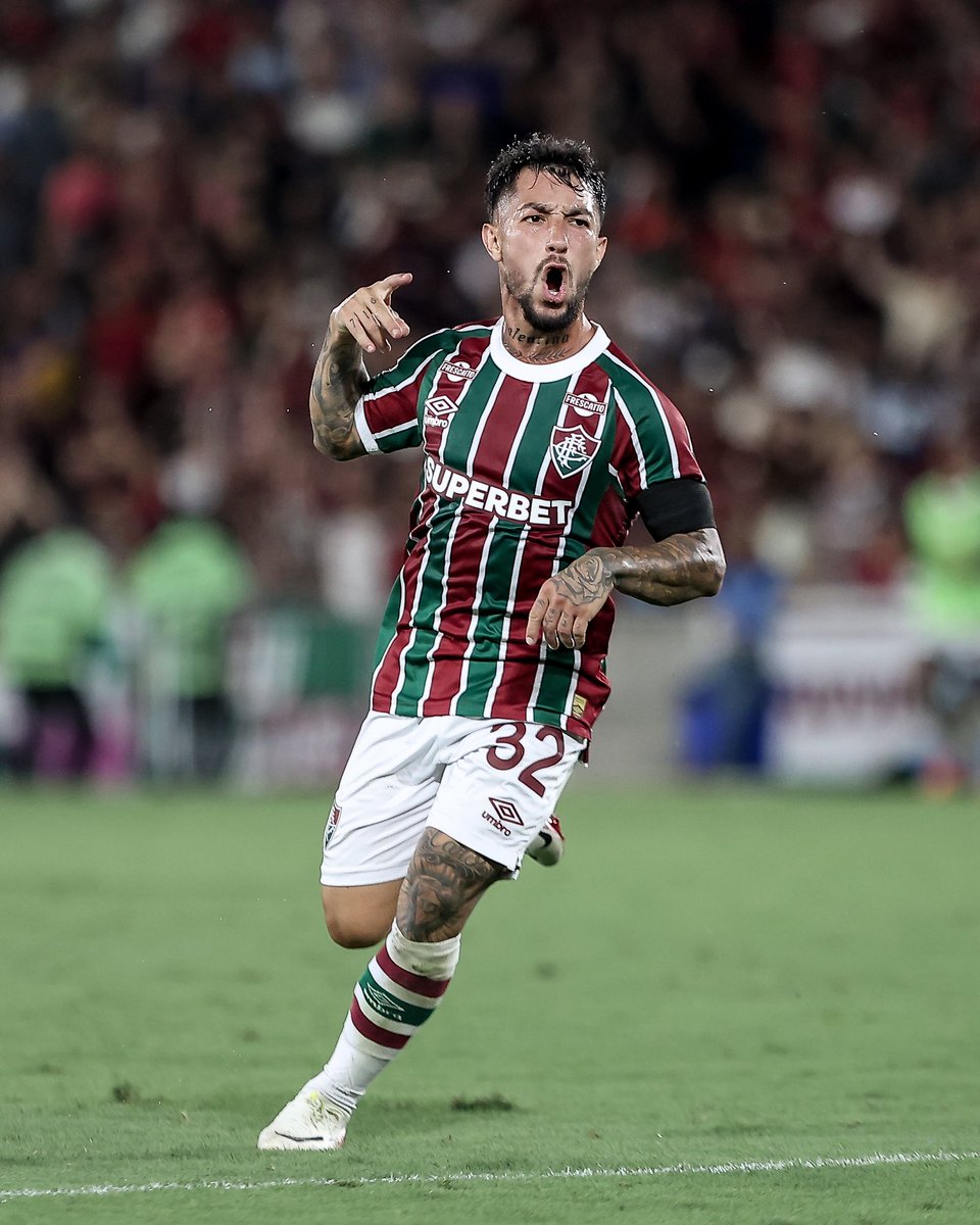FluminenseFC's tweet image. I believe that you&apos;re for me, I feel it in our energy, I see us written in the stars

📸: Lucas Merçon/FFC