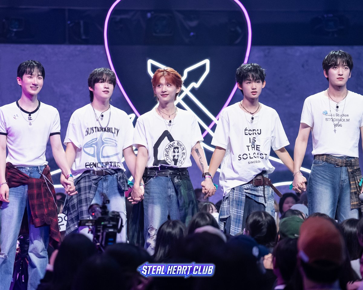 Mnet tweet media