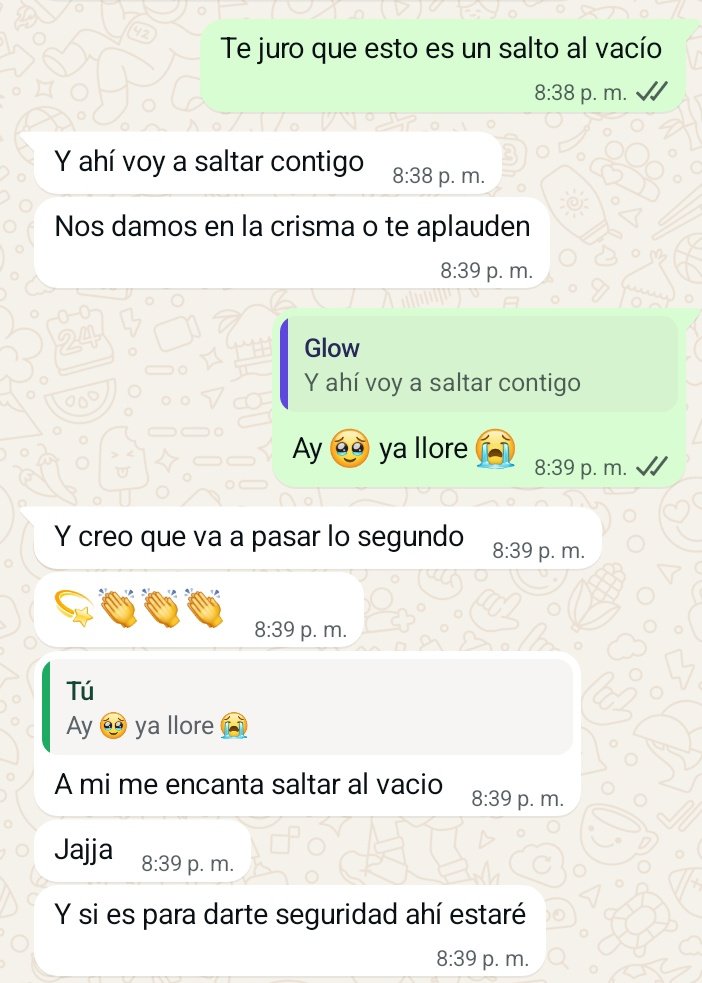 MiluQuinterov's tweet photo. El sábado sustento tesis, y lanzo mi primer texto como columnista de la revista de la facultad.

Y tenerla a ella siendo compañera y cómplice de este salto al vacío, ya es ganancia https://t.co/ANhmEGTC9I