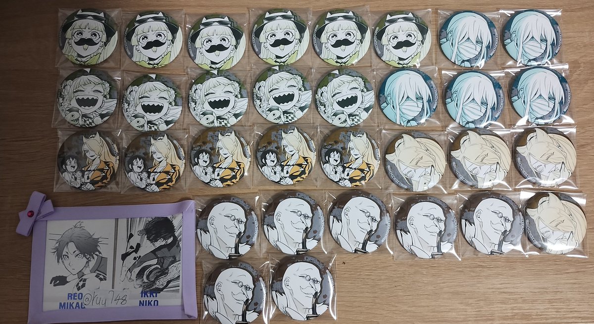 ruu748's tweet photo. 【交換 譲渡】魔入りました！入間くん if Episode of 魔フィア 秋田書店 缶バッジコレクション

譲）画像詳細

求）イフリート9＞＞＞入間2種各1又は定価+(送料）

✼大阪手渡し 郵送(PayPay）
✼入間は緩募の為イフリート含むお取引のみ
✼👑は交換のみ
✼譲渡はALT①詳細 https://t.co/XhEwzo7O1g