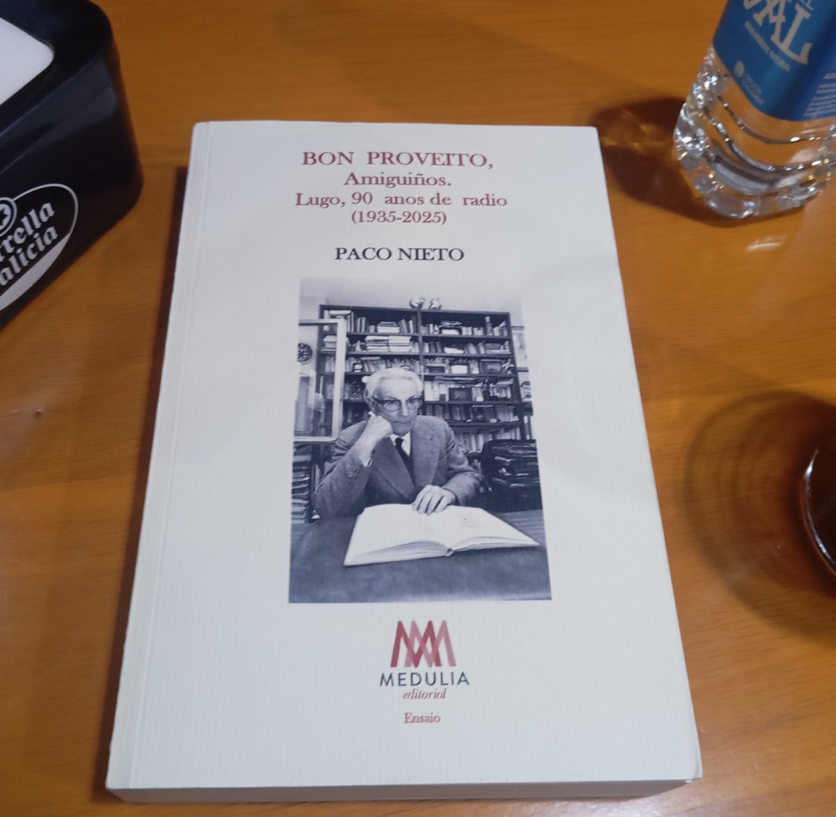 BON PROVEITO, amiguiños. Lugo, 90 anos de radio (1935-2025) por Paco Nieto.