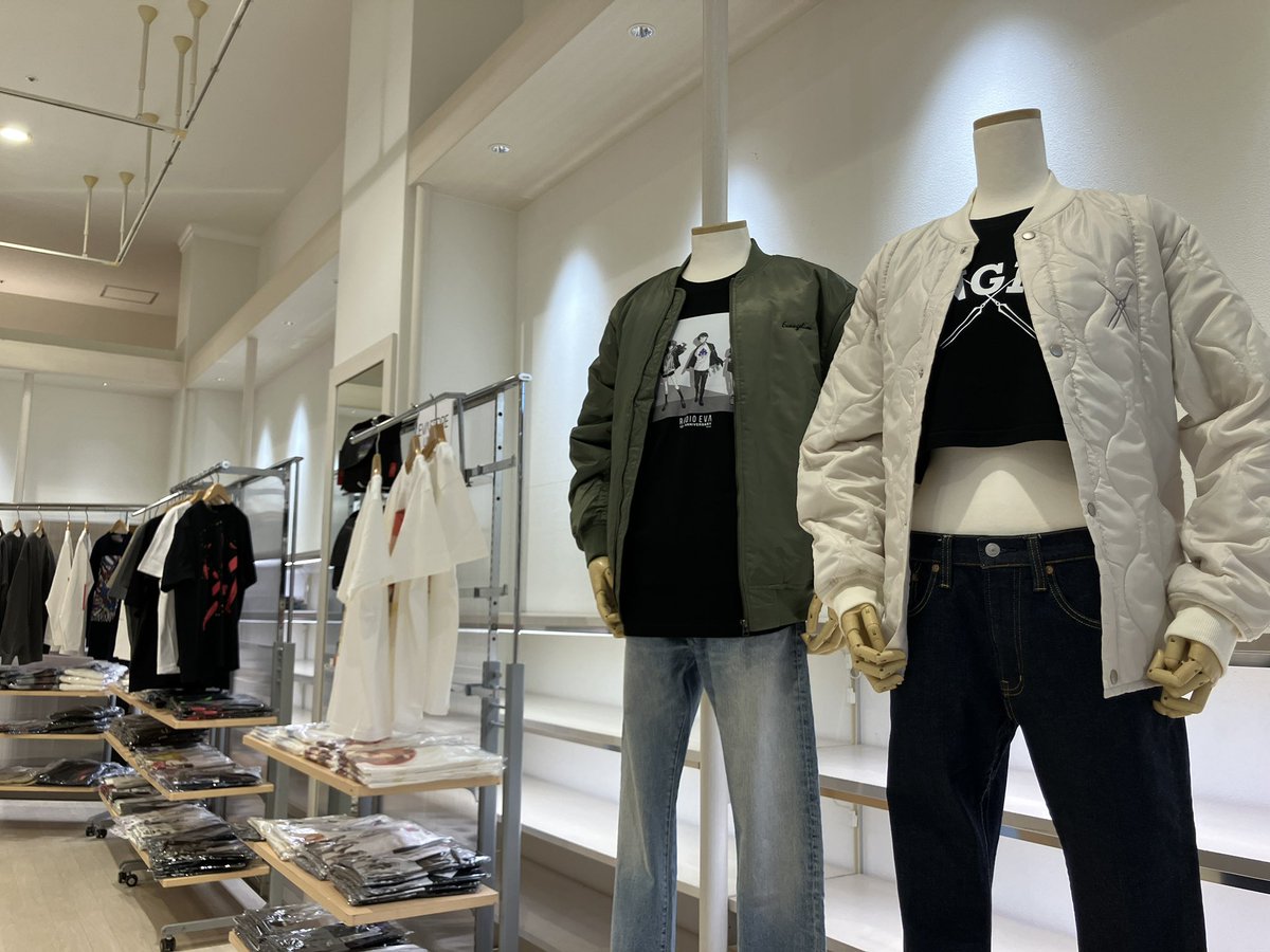 eva_store's tweet image. 【イベント】
「EVA  STORE LIMITED@おのだサンパーク」が本日よりオープン！

開催期間は11月20日(木)〜11月30日(日)

３年半ぶりのLIMITED開催です。エヴァンゲリオン30周年記念アイテムから、エヴァストア20周年商品をなど

更にRADIO EVAのアパレルアイテムまで多数揃えてお待ちしております。…