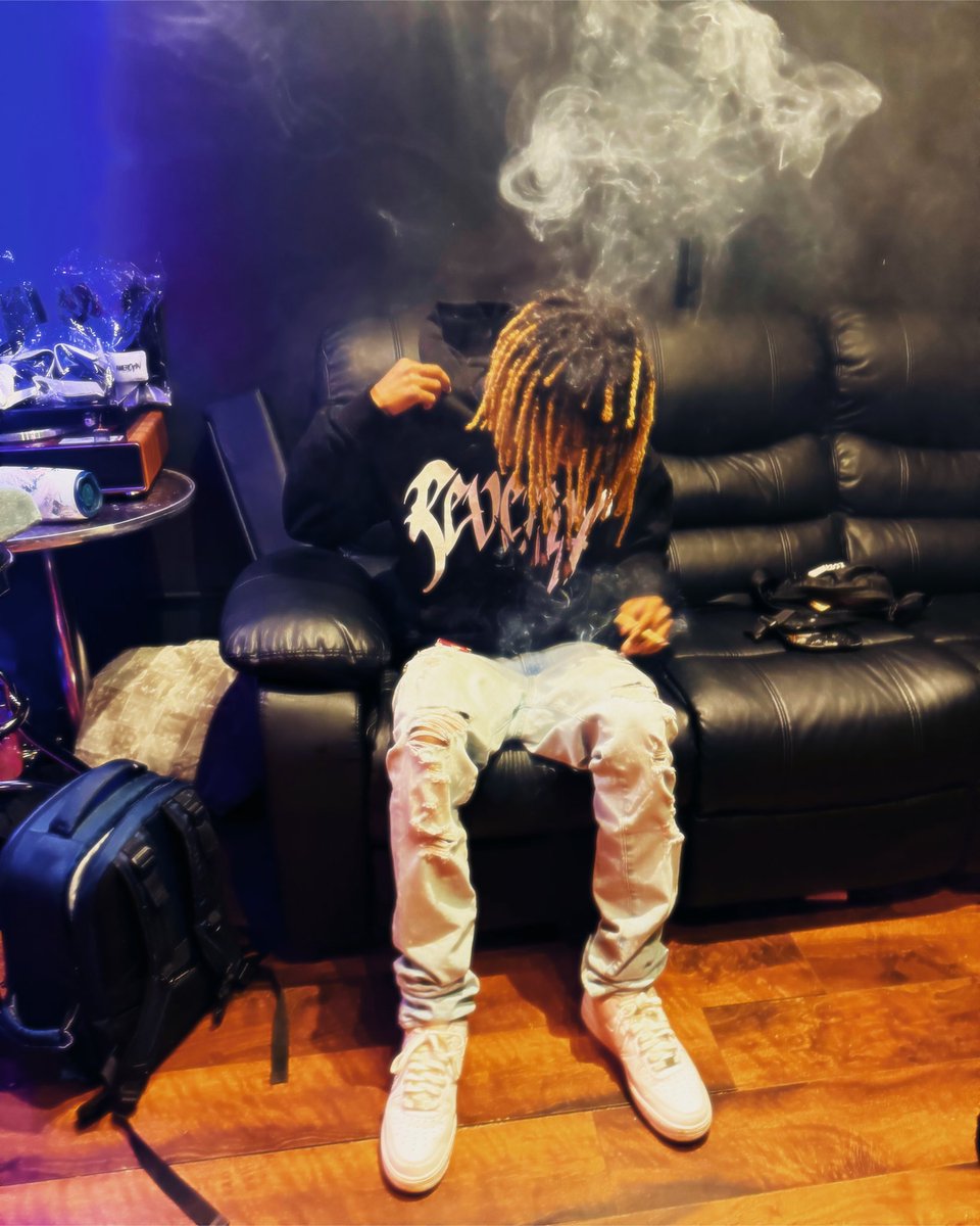 marisburner (@fxckmarisburner) on Twitter photo 