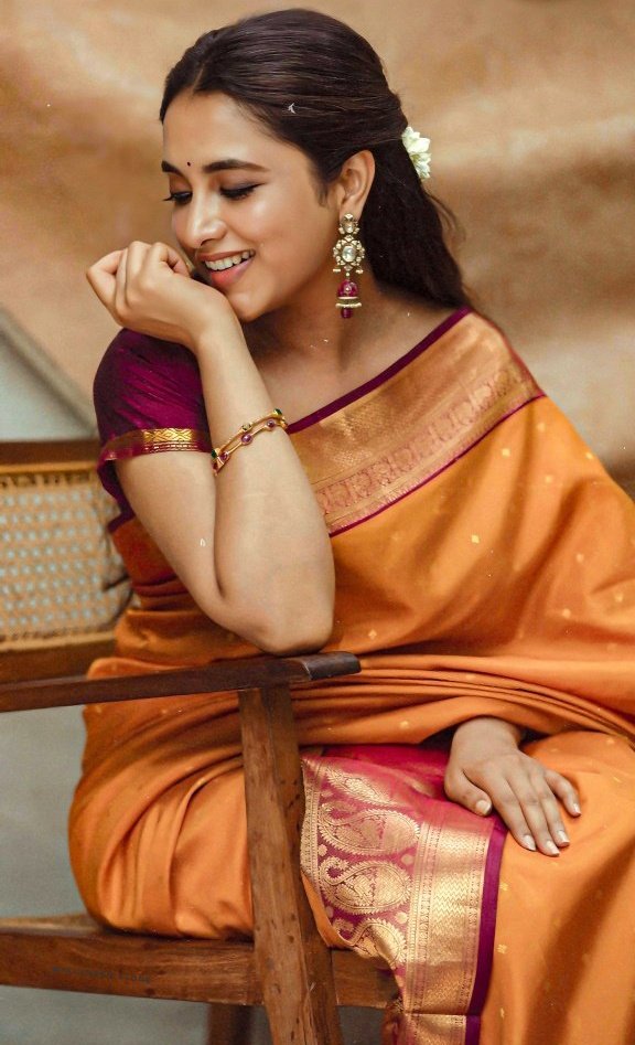 Itz_MichaelVj's tweet image. Gorgeous 🤌🏻 Bae ❤️

Pam 💘

#PriyankaMohan #PAM #HBDPriyankaMohan