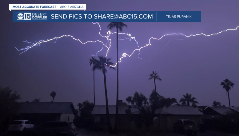 AmberSullins's tweet image. Wild night in the Valley!

Heavy rain, flooding, hail-covered streets and lots of lightning. 

Got pics/video? Send them to share@abc15.com

#abc15 #abc15wx #azwx #az #wx #arizona #weather #phoenix
