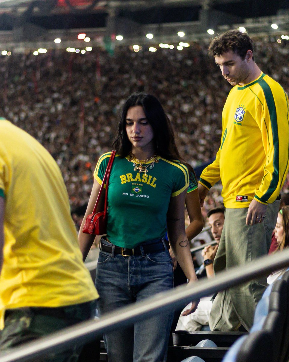 FluminenseFC's tweet image. Qual a coincidência entre esses três Tricolores? 🦶🔥