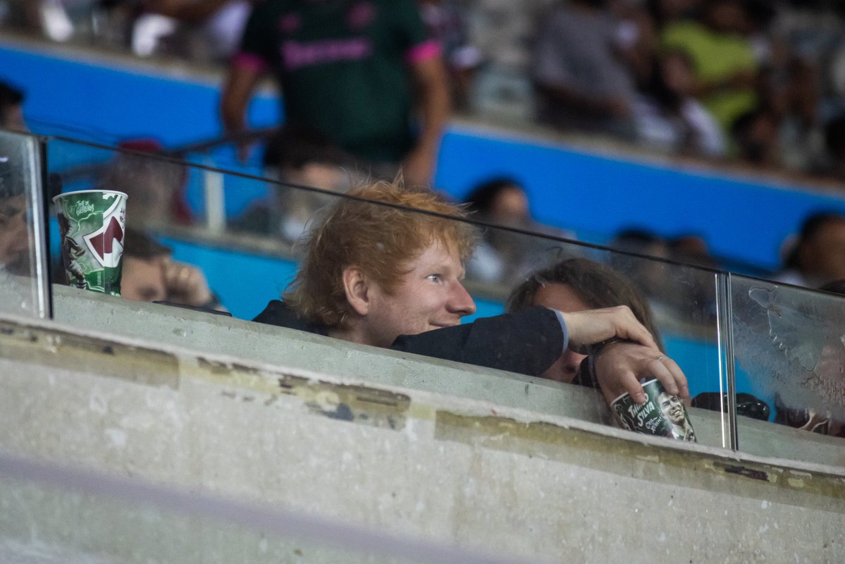 FluminenseFC's tweet image. Qual a coincidência entre esses três Tricolores? 🦶🔥