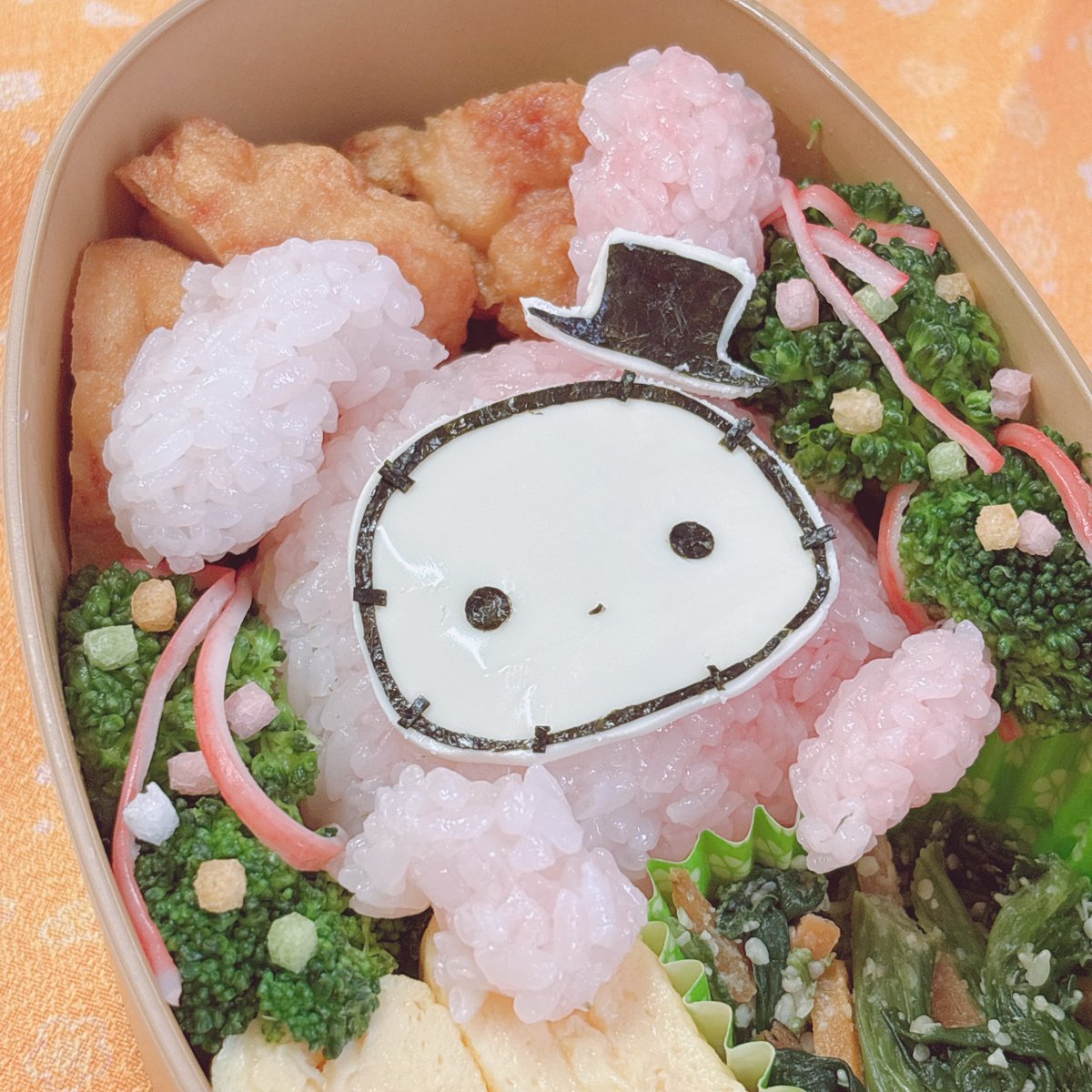 saki_libe's tweet photo. 今回の夫お手製キャラ弁🍱
センチメンタルサーカスの団長シャッポ🎪
すごく立体的に作られててすごい...‼️✨
しかもちゃんと体の半分ずつ色が違ってる🩷❤️
#キャラ弁 #お弁当記録 #サンエックス #センチメンタルサーカス #シャッポ
#CharacterBento #Kyaraben
#SentimentalCircus #Shappo #SanX https://t.co/nU0qM4HZFq