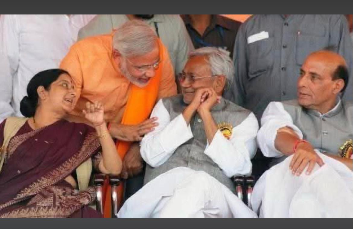 anandpandey72's tweet image. वक्त- वक्त की बात है.. आज नीतीश शपथ लेंगे..। 
⁦@narendramodi⁩ ⁦@AmitShah⁩ ⁦@NitishKumar⁩ ⁦@BJP4India⁩ ⁦@DrMohanYadav51⁩ ⁦@Hkhandelwal1964⁩ ⁦@HitanandSharma⁩