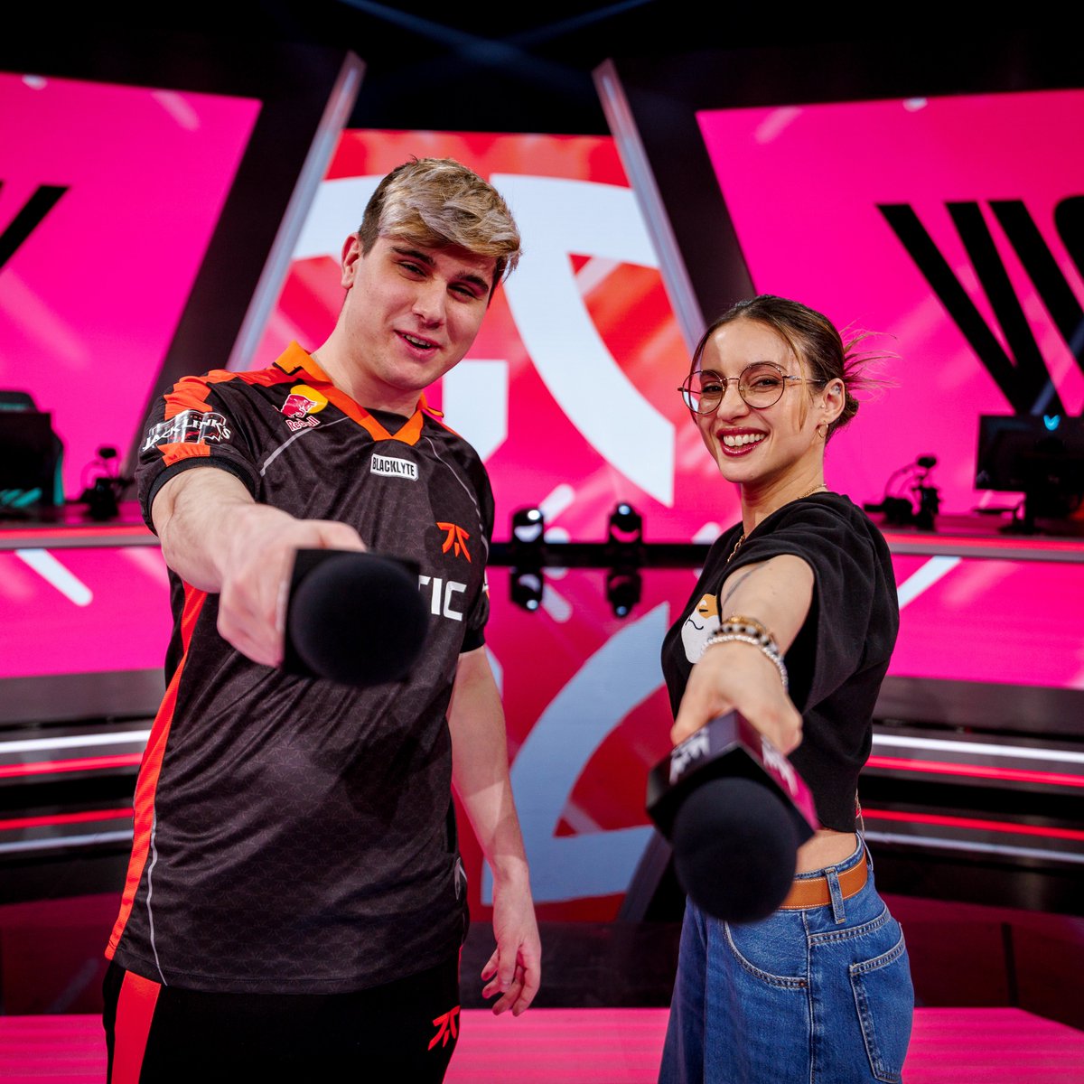 Sheep_Esports's tweet photo. #LEC host Laure Valée wins Esports Host of the Year at The Esports Awards 🏆 https://t.co/SViUnzlzzM