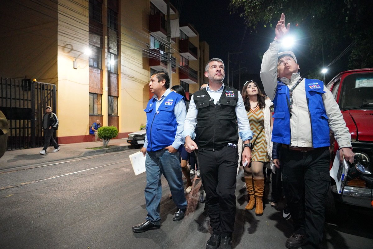 mauriciotabe's tweet photo. Una vez más, lo hicimos.😎

Hoy, Nextitla luce su brillo  porque reiluminamos el perímetro del Deportivo Plan Sexenal para que caminar por ahí se sienta mucho más seguro para todos. https://t.co/CqVoqMumth