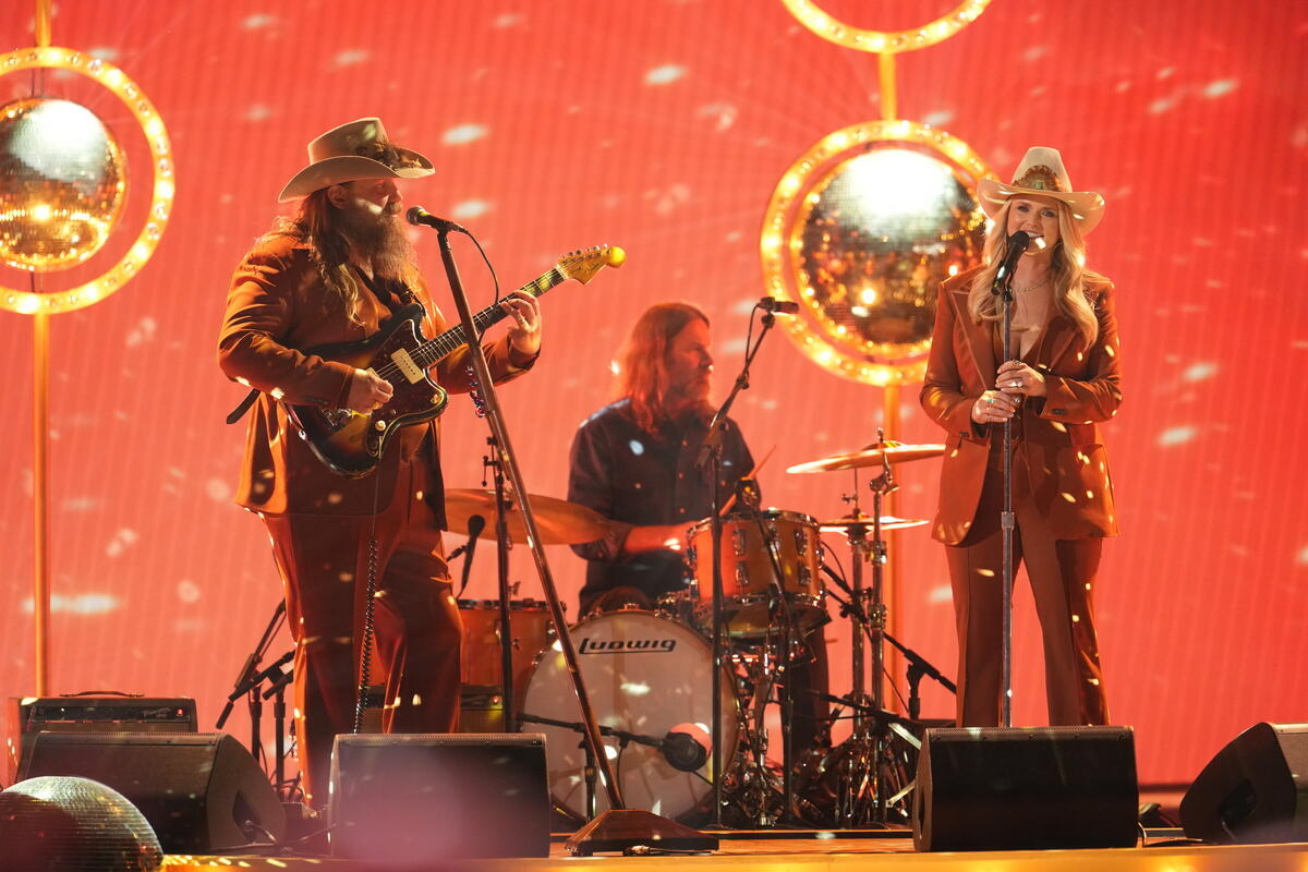 CountryMusic's tweet image. we are so happy y'all wrote this song to sing

#CMAawards