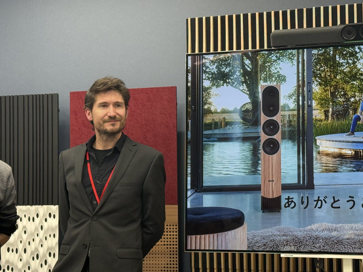 pw_audio's tweet image. 【本日の取材】PMCの二代目社長のオリバー・トーマスさんが来日してくれました。PMCの特徴であるトランスミッションライン、Laminair Xという気流制御の技術までたっぷり解説いただきました！
#PMC
#スピーカーシステム