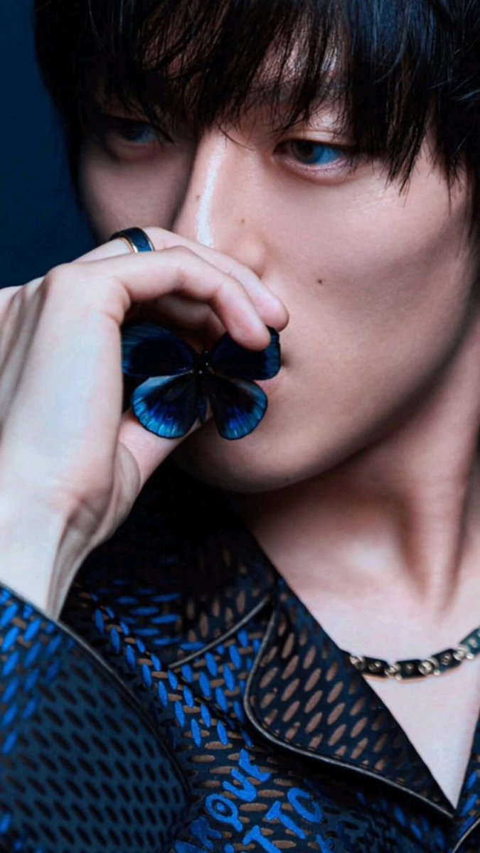 Natamarsol's tweet image. #JangKiYong nos trae mal a todas en #DynamiteKiss así que vamos con repaso de su trayectoria
Vale recordar que empezó su carrera en el modelaje 
Va hilo