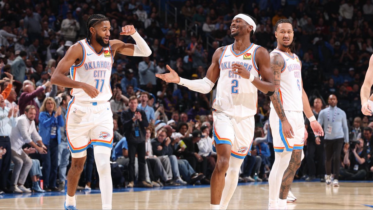 BetweenTheNums's tweet image. Teams in NBA HISTORY to start 15-1 or better while winning at least 10 games by 14+ points: 

2025-26 Thunder 
1996-97 Bulls (Won Title) 

That’s it.